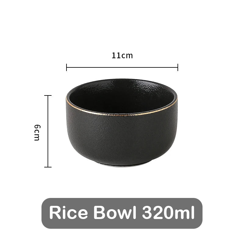 Juego de Platos Negros Mate con Borde Dorado – Elegancia para Mesa y Cocina