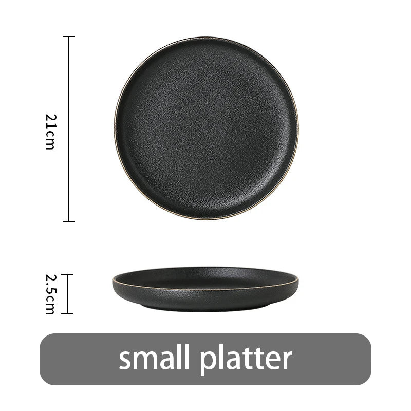 Juego de Platos Negros Mate con Borde Dorado – Elegancia para Mesa y Cocina