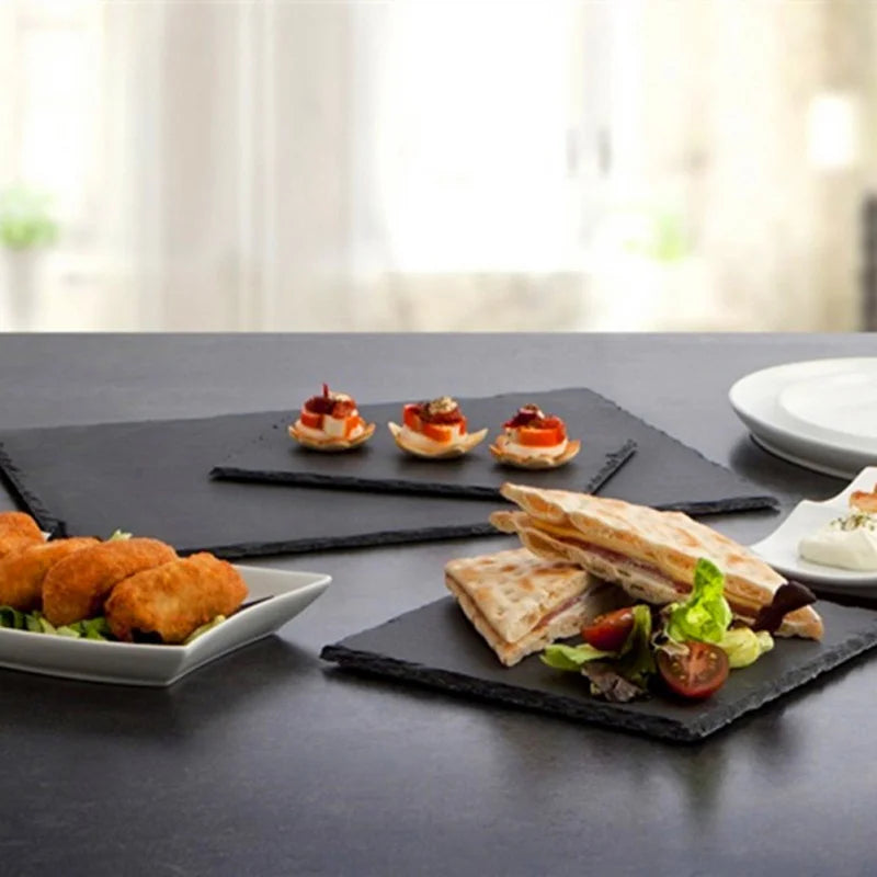 Plato de Pizarra Natural Cuadrado – Elegancia y Durabilidad
