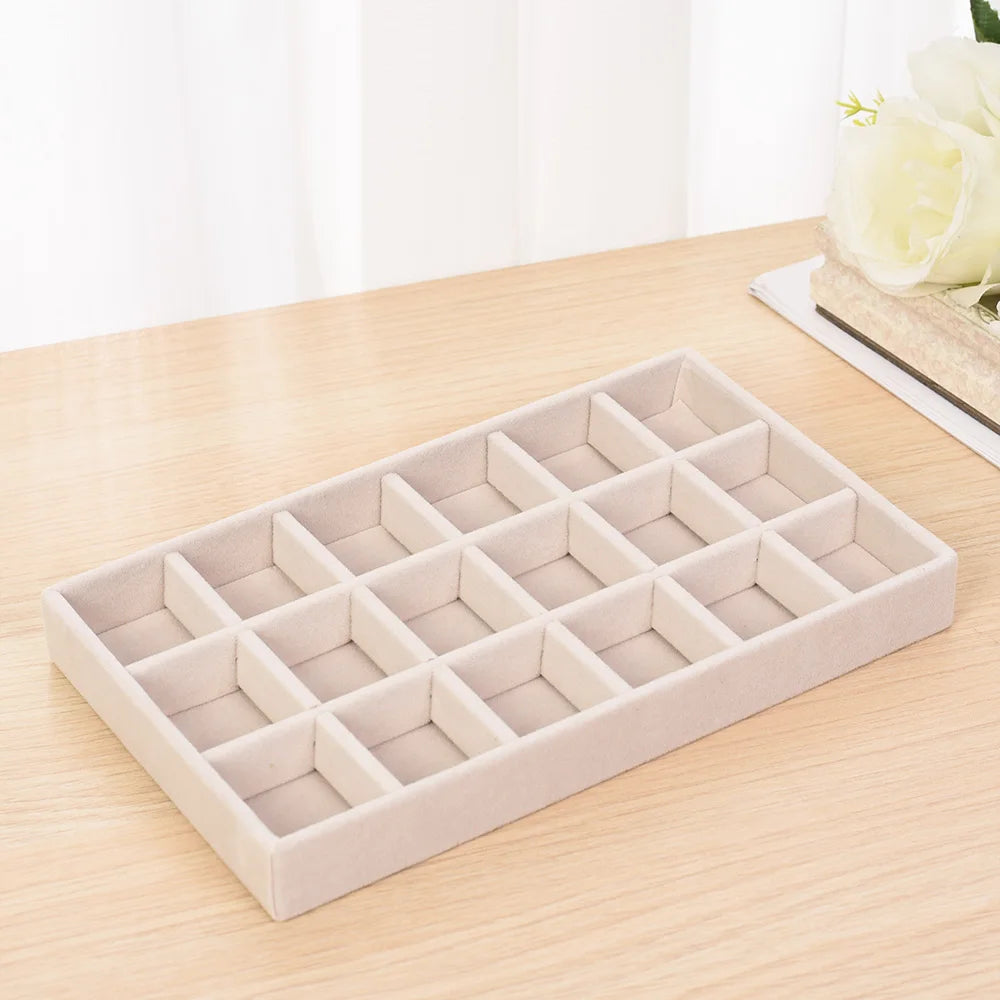 Bandeja de Terciopelo para Joyería – Organizador Apilable y Portátil