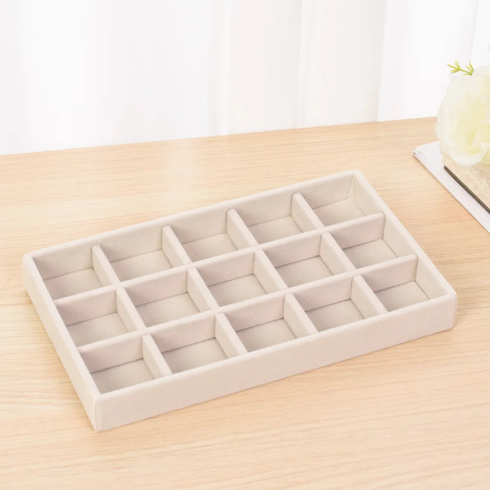 Bandeja de Terciopelo para Joyería – Organizador Apilable y Portátil