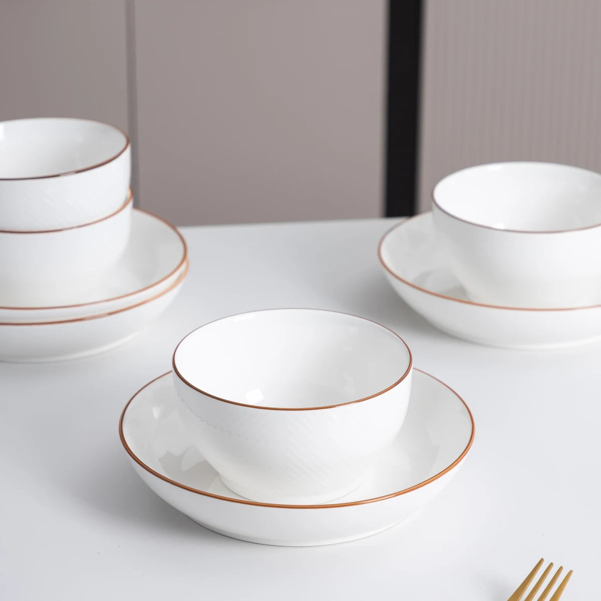 Juego de Vajilla de Porcelana – 8 Piezas de Cerámica Elegante
